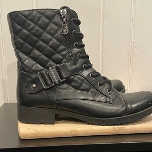 GBG Guess Quilted Lace-Up Combat Boots - Black zipper size 7.5